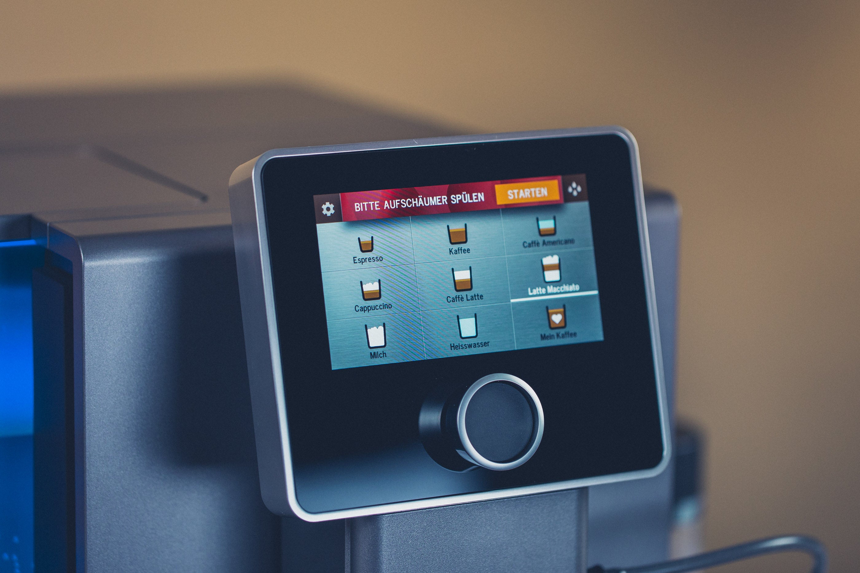 NICR 970 CafeRomatica visiškai automatinis espreso aparatas